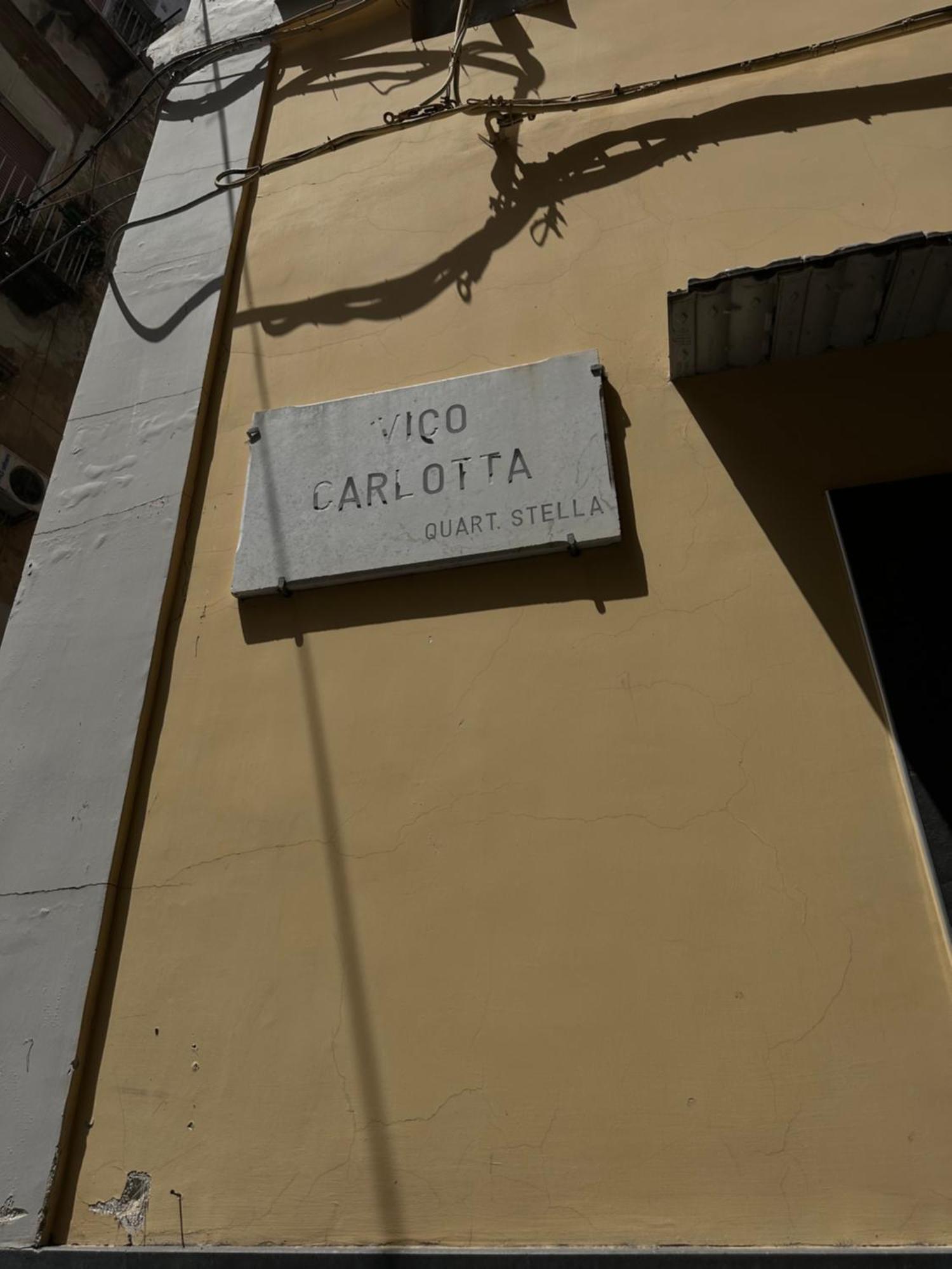 Carlotta'S Home 18 Nápoles Exterior foto